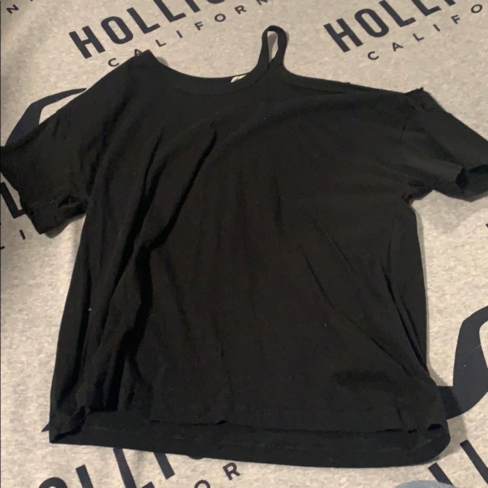 Black t shirt